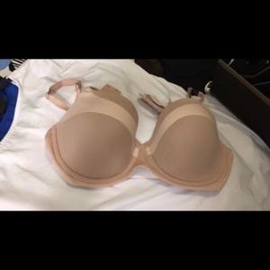 New Victoria's secret 36D brassiere